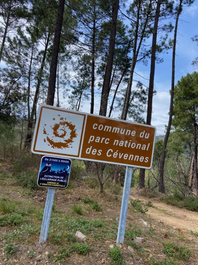 La Frigoule, Un Gite Au Coeur Du Parc Des Cevennes Generargues Exterior foto